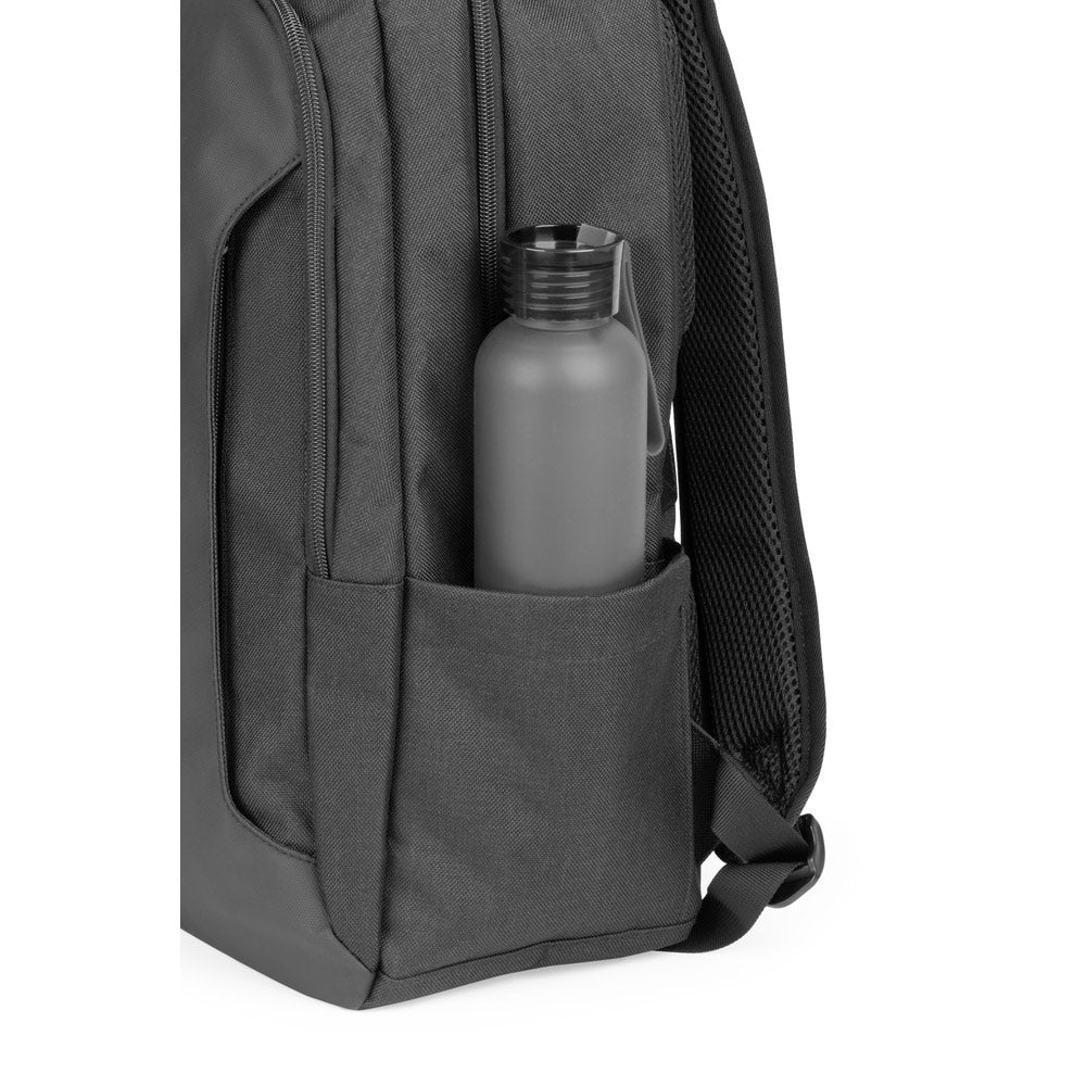 DRAMMEN. Mochila para computador portátil em poliéster reciclado 600D de alta densidade