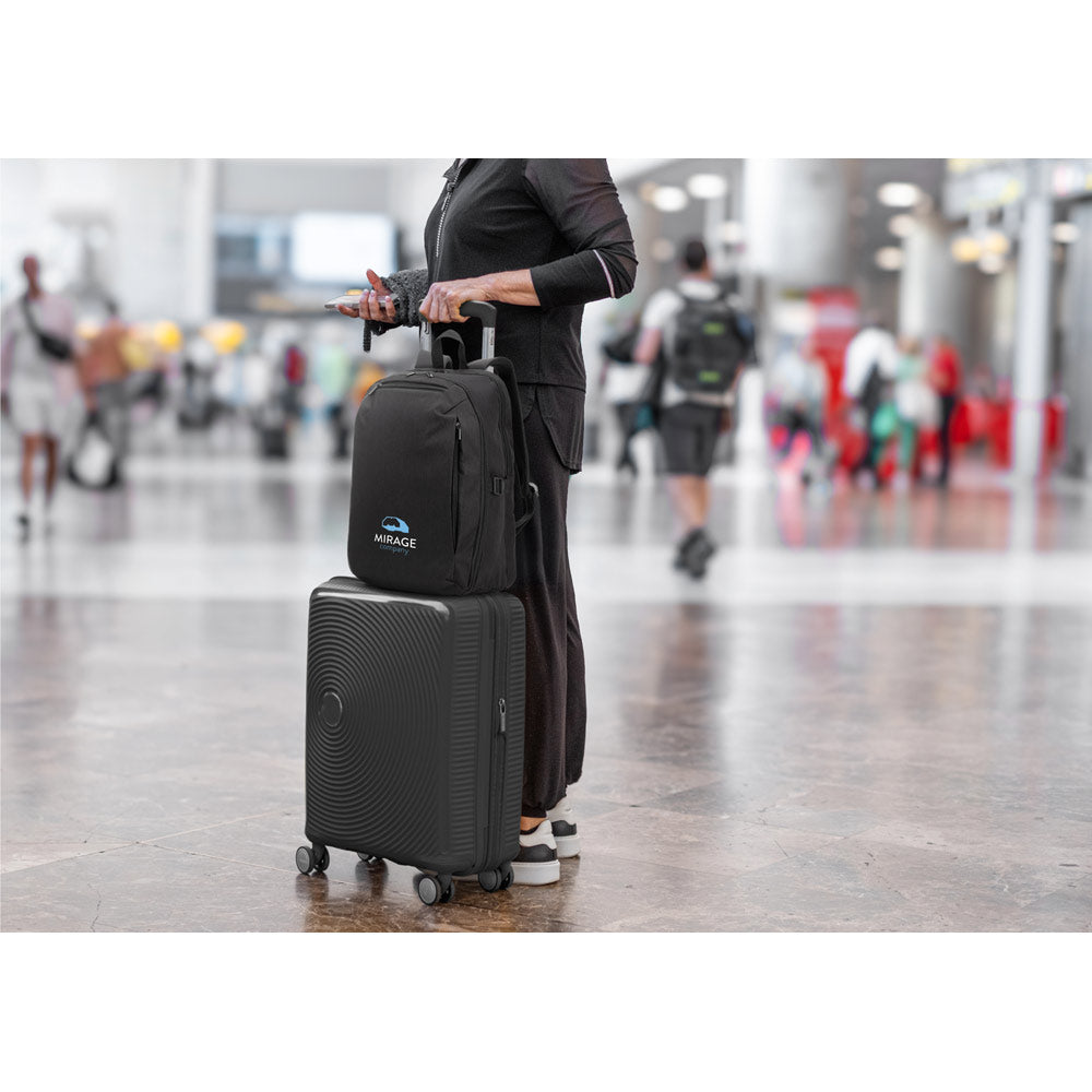 UDINE. Mochila com um compartimento de abertura total em poliéster reciclado 300D de alta densidade 16"