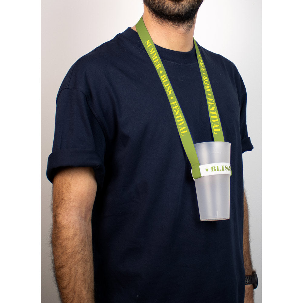 SWINDON. Lanyard para sublimação em poliéster com cup holder elástico para sublimação
