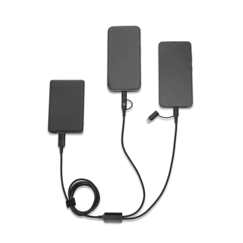 BERTOZZI. Cabo USB super rápido 6 em 1 em alumínio reciclado (20%) e PET reciclado (4%)