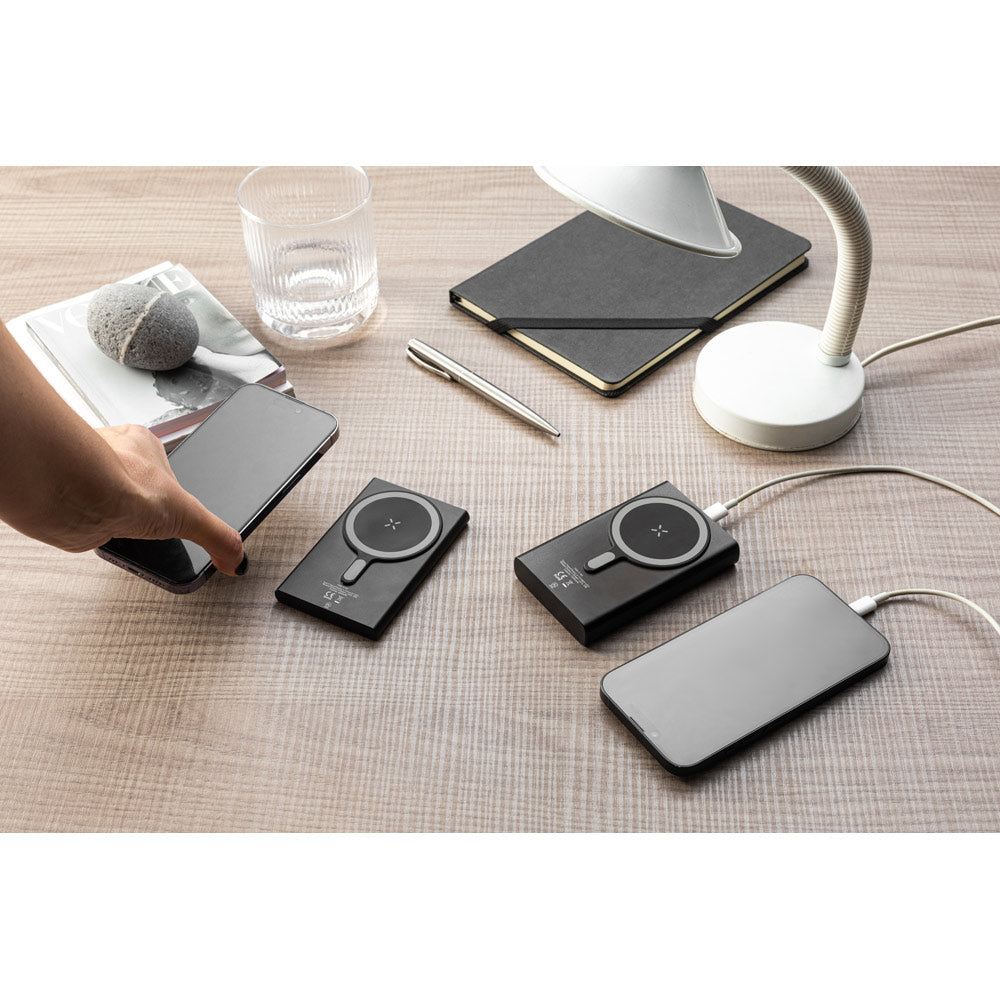 WRIGHT 10. Power bank magnética com carregamento super-rápido em alumínio reciclado e ABS reciclado 10'000 mAh