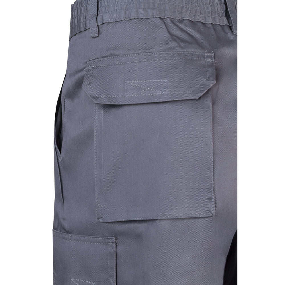 VL CHIONE. Bermudas em sarja multibolsos (200g/m²), em algodão (35%) e poliéster (65%)