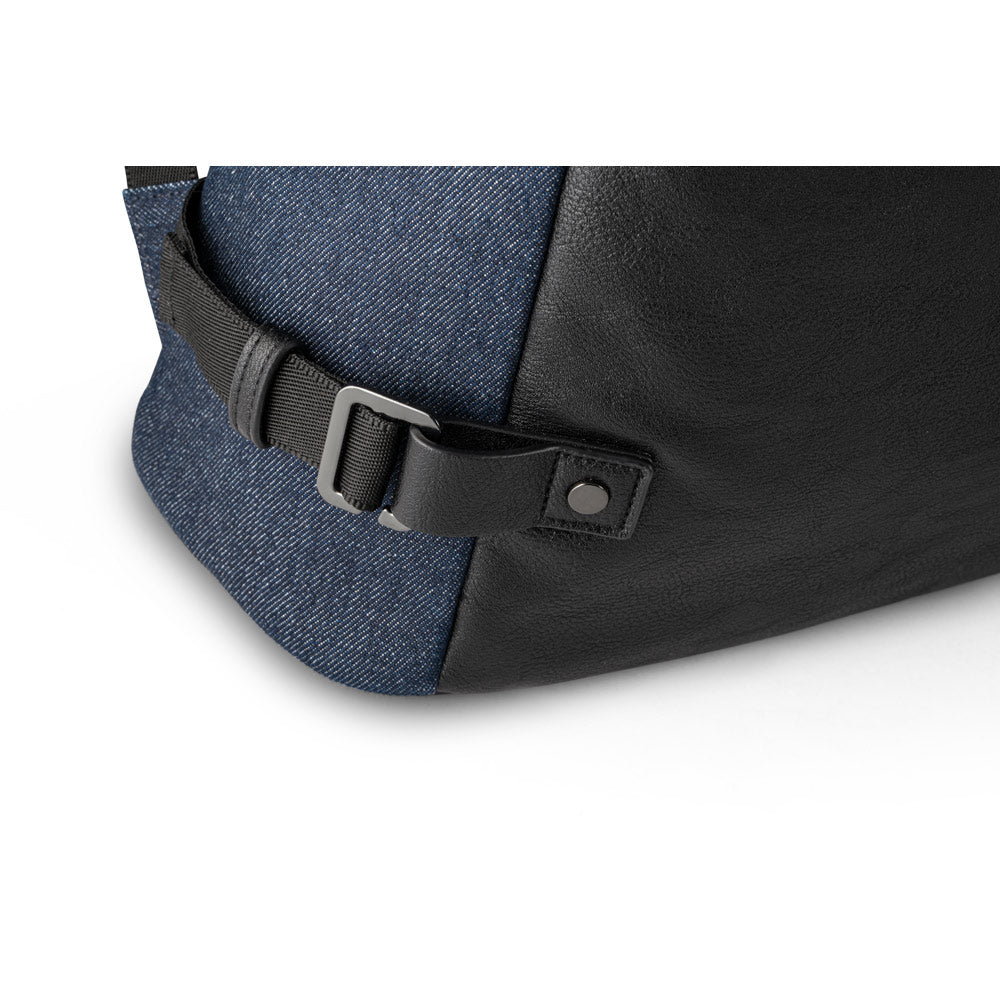 DIVERGENT BACKPACK I. Mochila para portátil até 15'6'' em ganga e PU