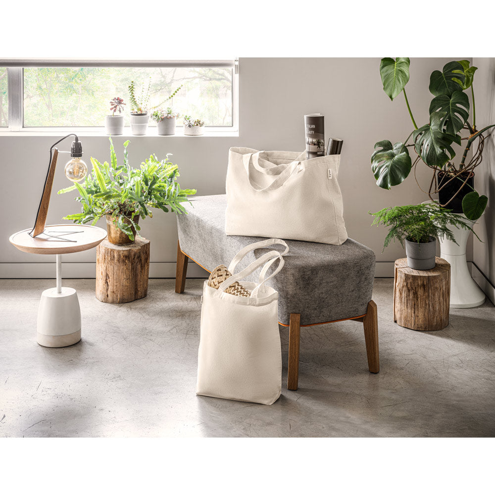 PARMA. Saco em algodão (50%), algodão reciclado (30%) e poliéster (20% rPET) (280 g/m²)