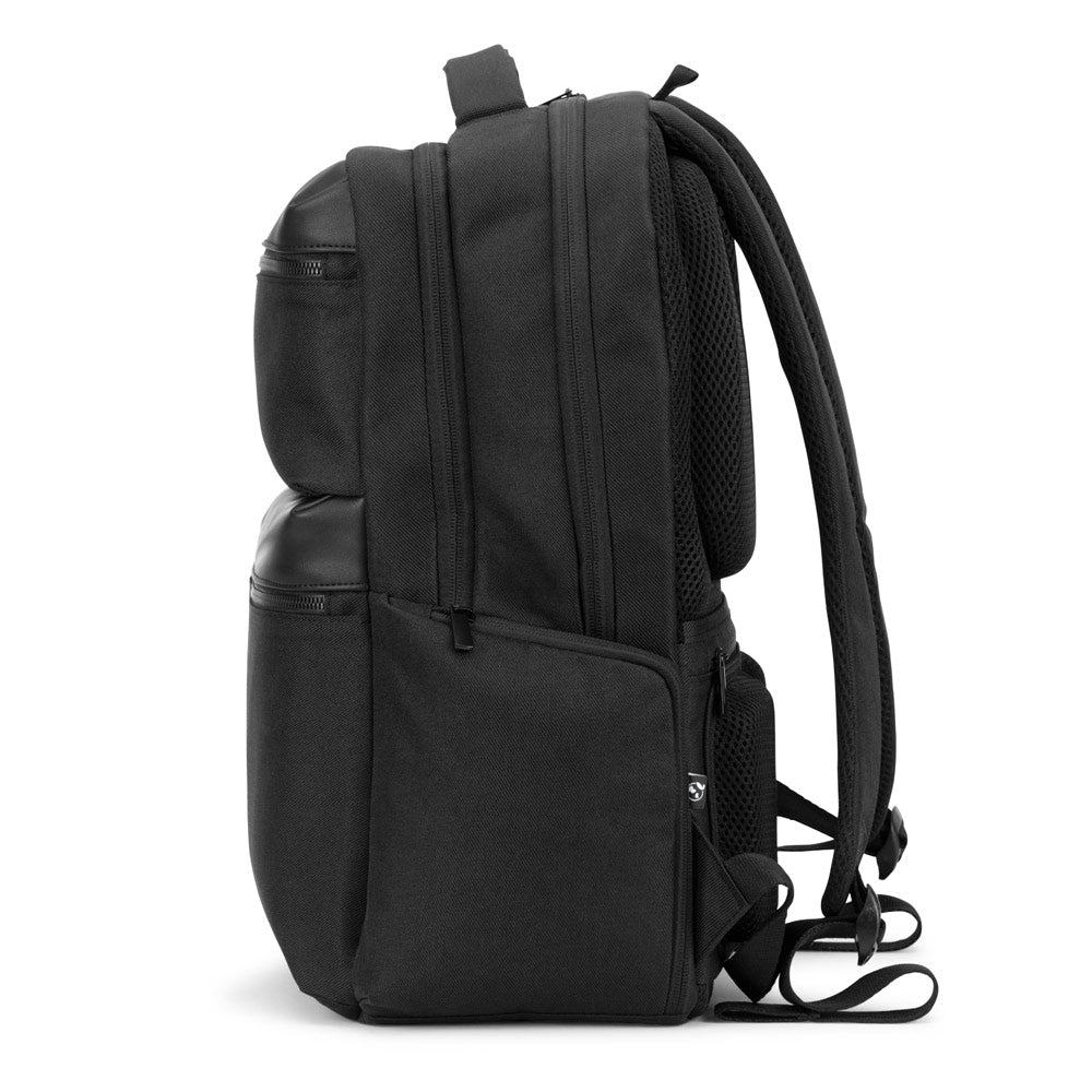 COPENHAGEN. Mochila em twill reciclado repelente à água com dois bolsos frontais de grande dimensão 17'3"