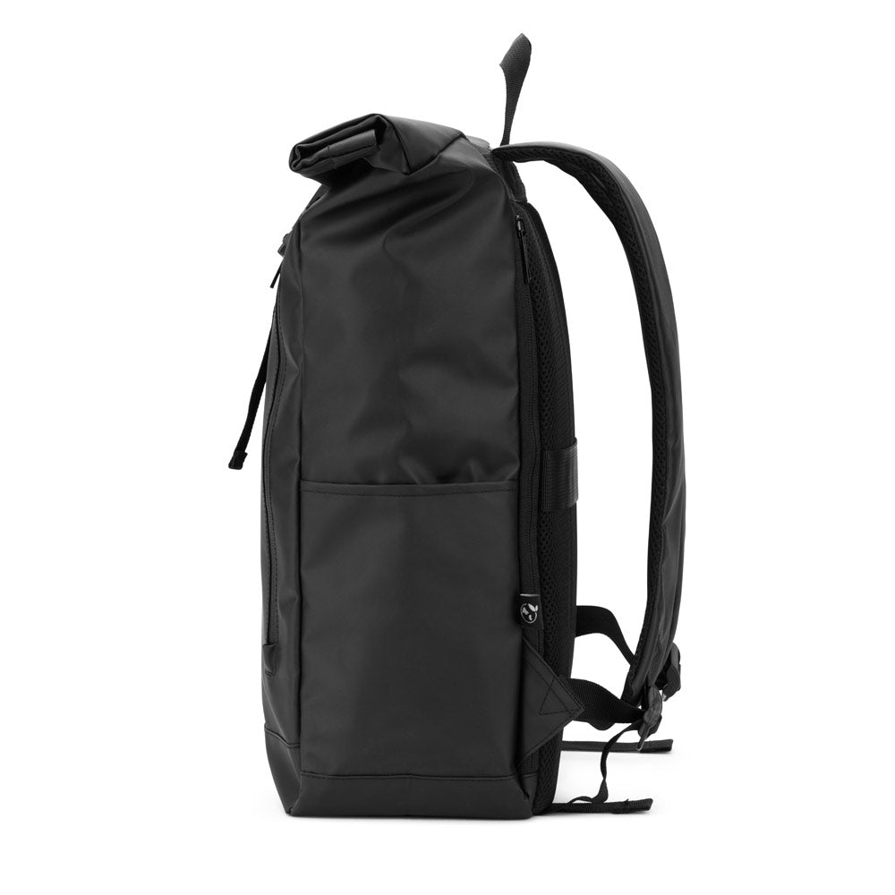 OSASCO BPACK. Mochila "Roll top" com design em sistema de fecho que permite enrolar a parte superior até ajustar ao volume da mochila em poliéster reciclado 600D