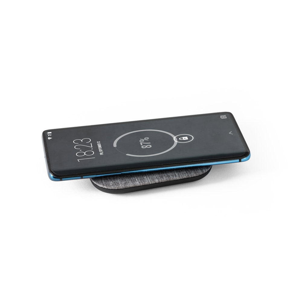 RENEWAL CHARGER. Carregador wireless rápido 10W em PET reciclado (100% rPET)