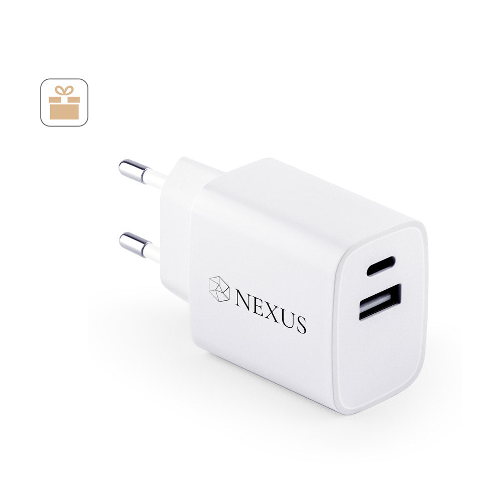 WEGENER. Adaptador de corrente com porta USB-A 18W e USB-C 20W em ABS reciclado (100% rABS)